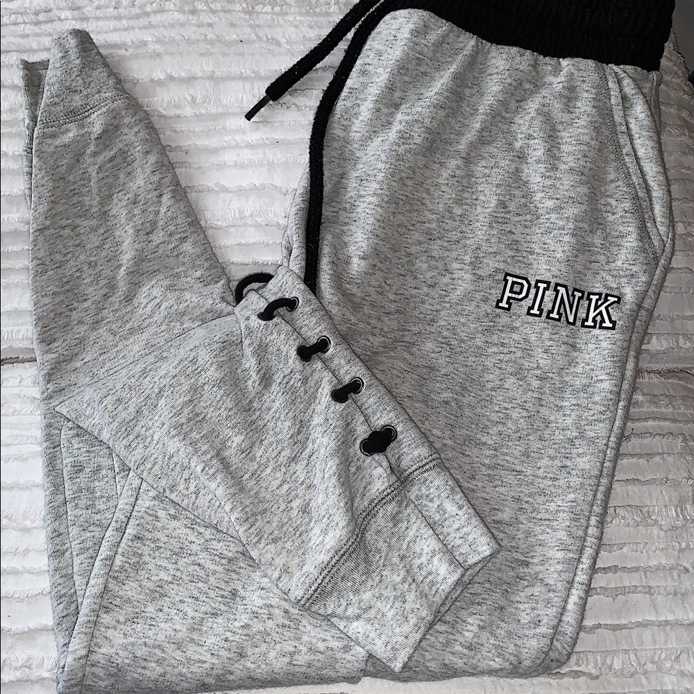 PINK Victoria’s Secret Gray Sweatpants Size Small
